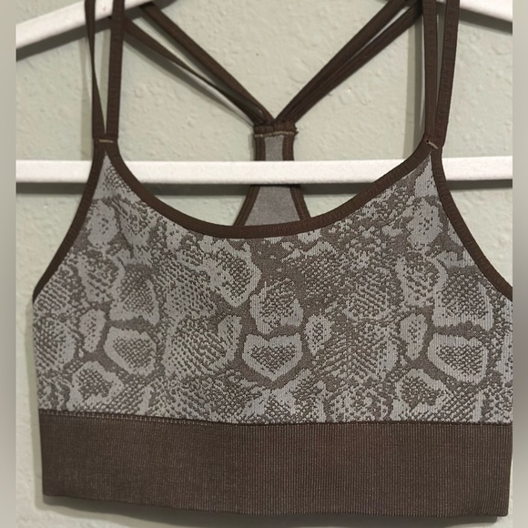 NWOT Bombshell Sportswear Sz XS Brown Snakeskin Sports Bra Racerback ~ - Picture 3 of 8